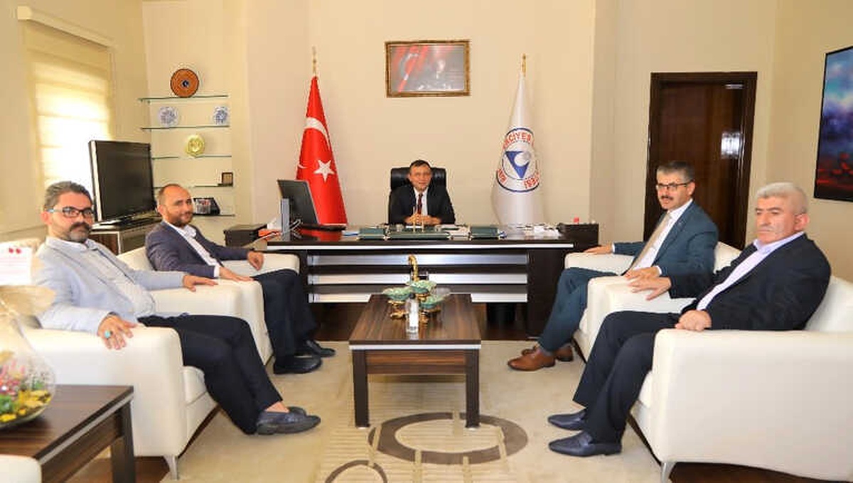 AK Parti İl Başkanı Çopuroğlu\'ndan Rektörümüze Ziyaret