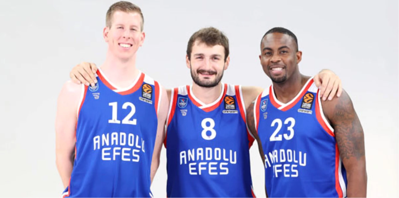 Anadolu Efes Medya Gününde Kadrosunu Açıkladı