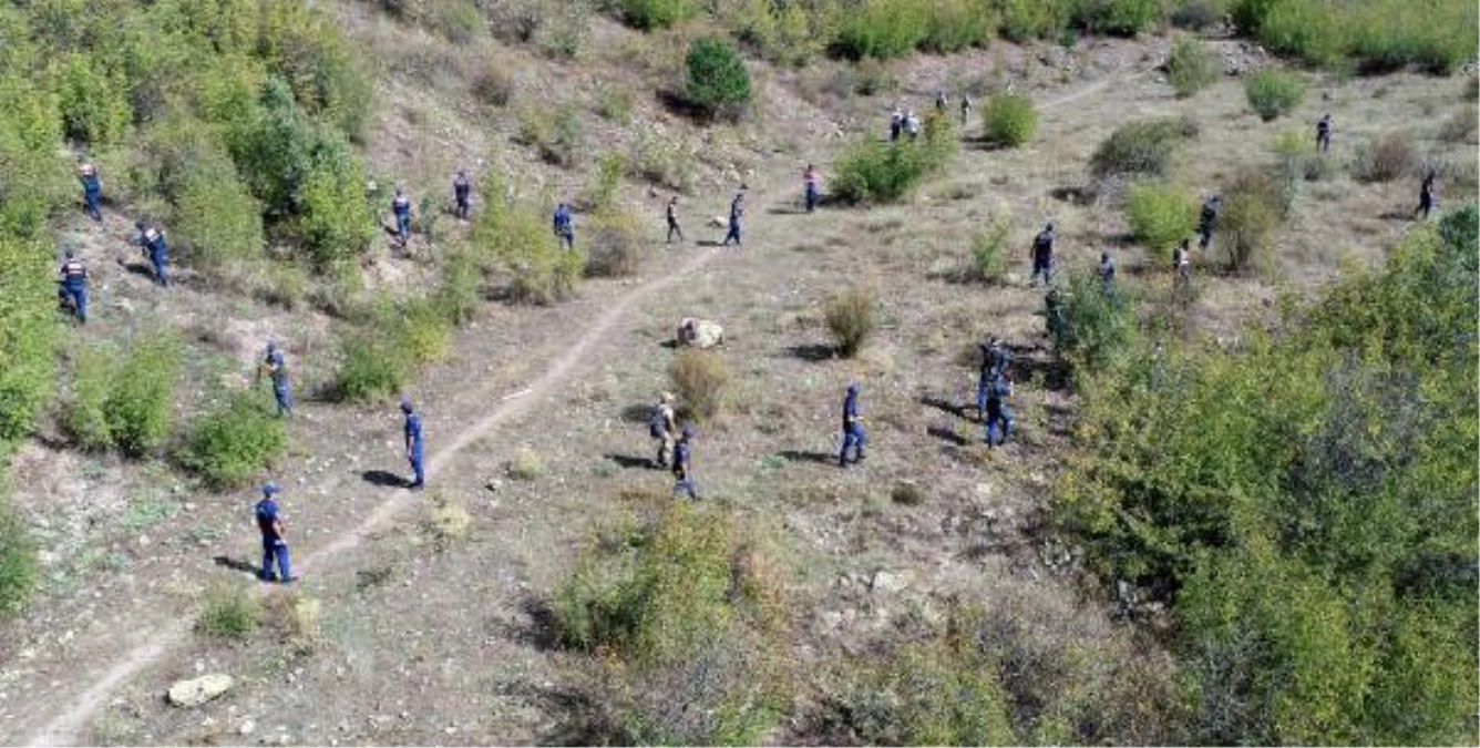 Ava Gittiği Ormanda Sırra Kadem Bastı, Yanındaki 3 Kişi Gözaltına Alındı