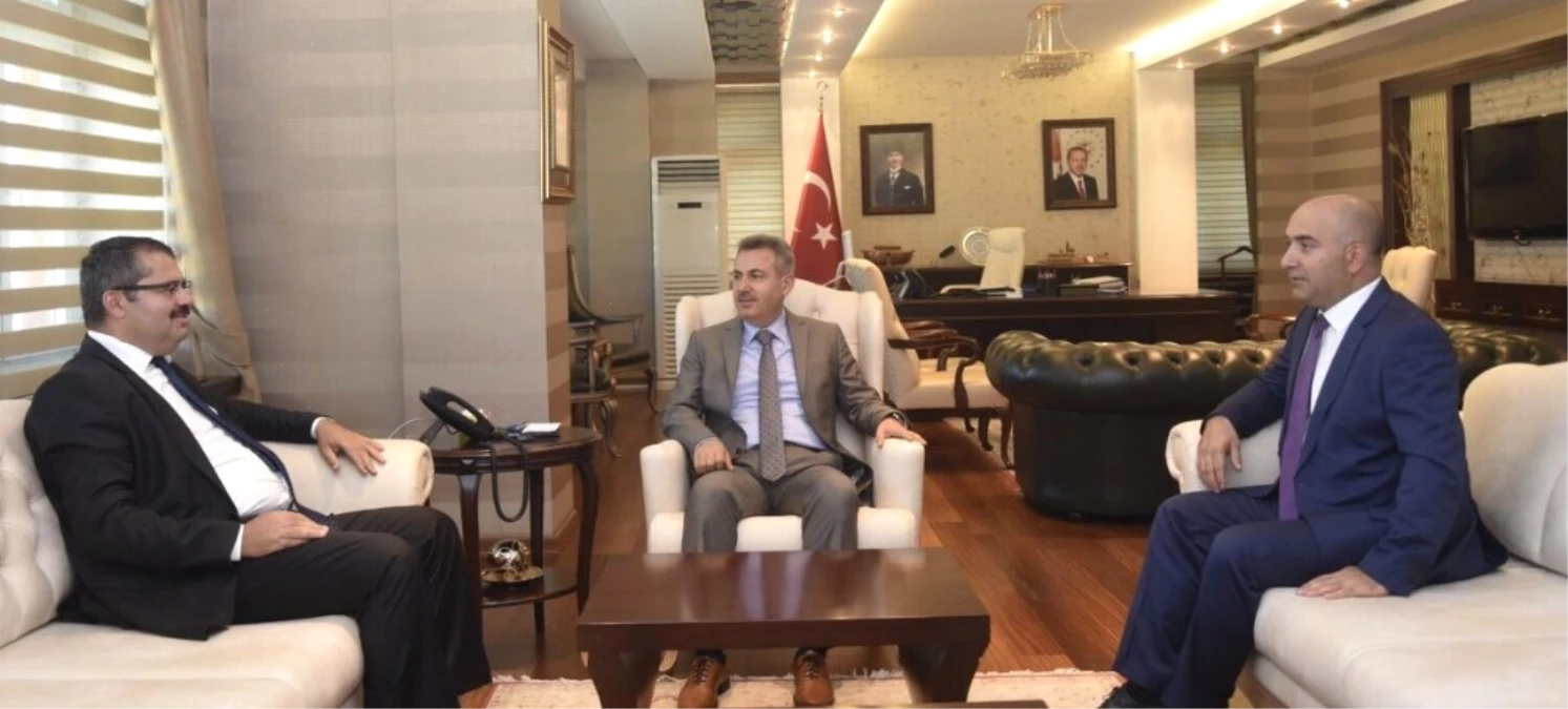 Azerbaycan Ankara Büyükelçisi Hazer İbrahimi Vali Süleyman Elban\'ı Ziyaret Etti