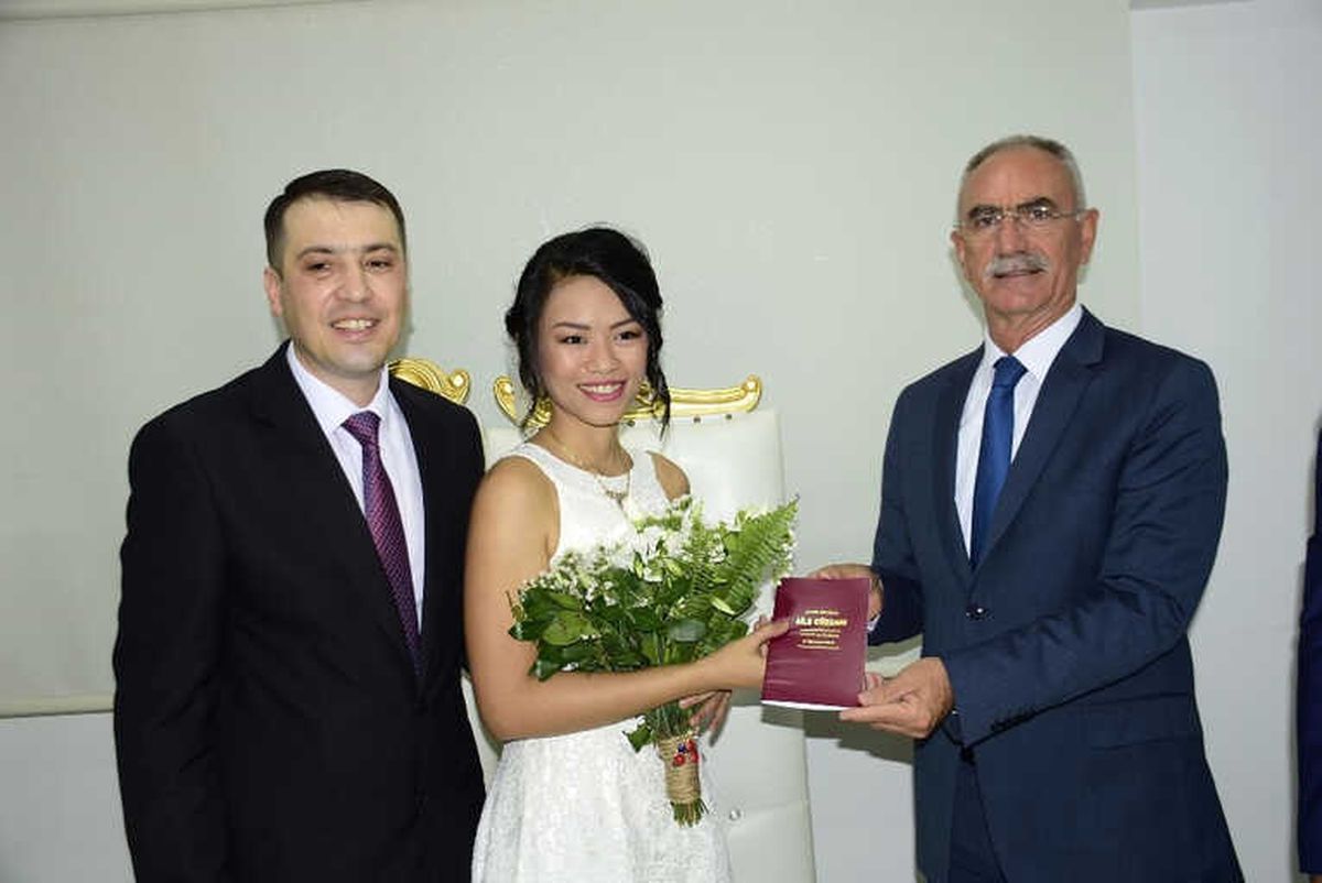 Başkan Kale, Myanmarlı Geline Şahit Oldu