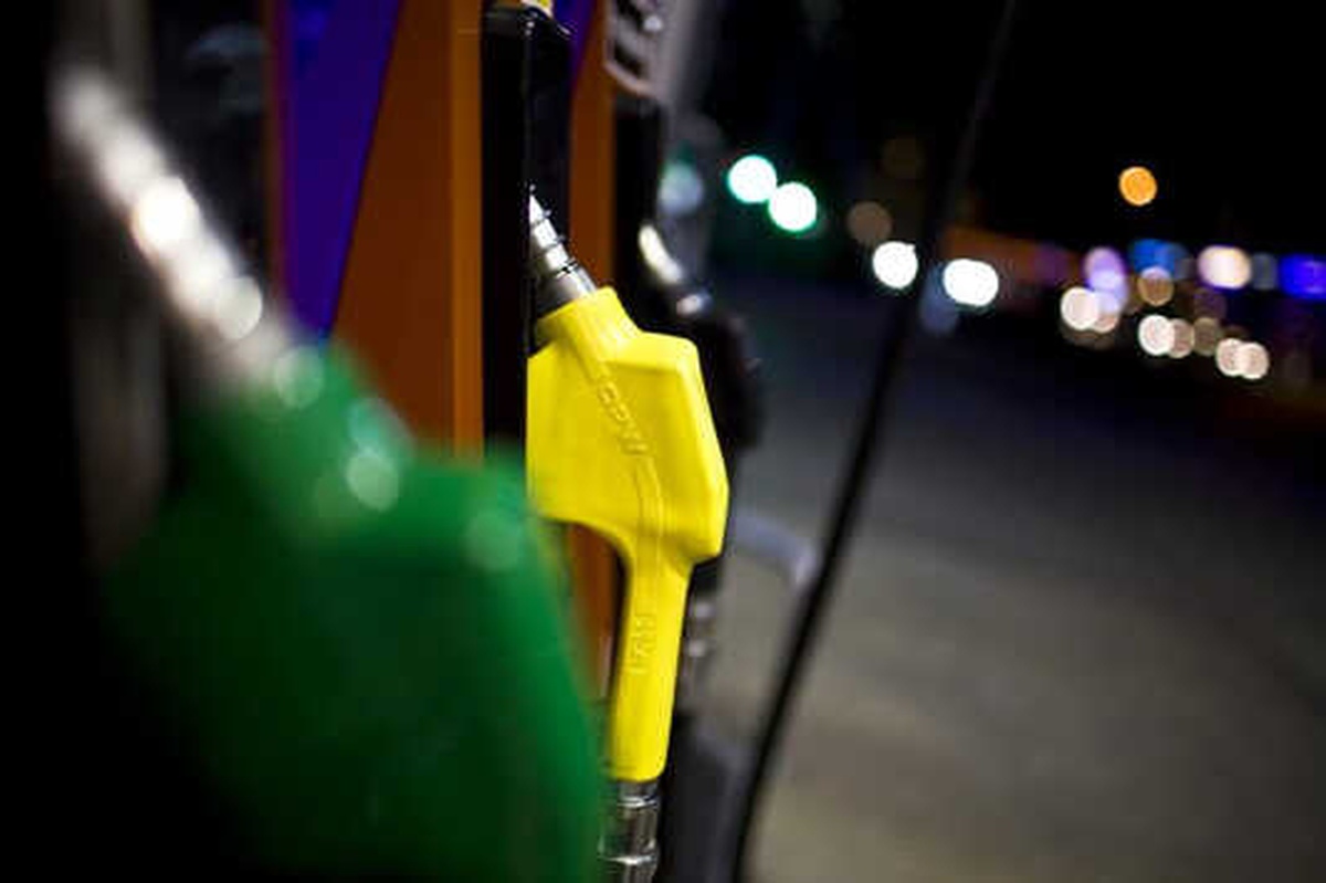 Benzine 17 Kuruş, Motorine 16 Kuruş Zam Yapıldı