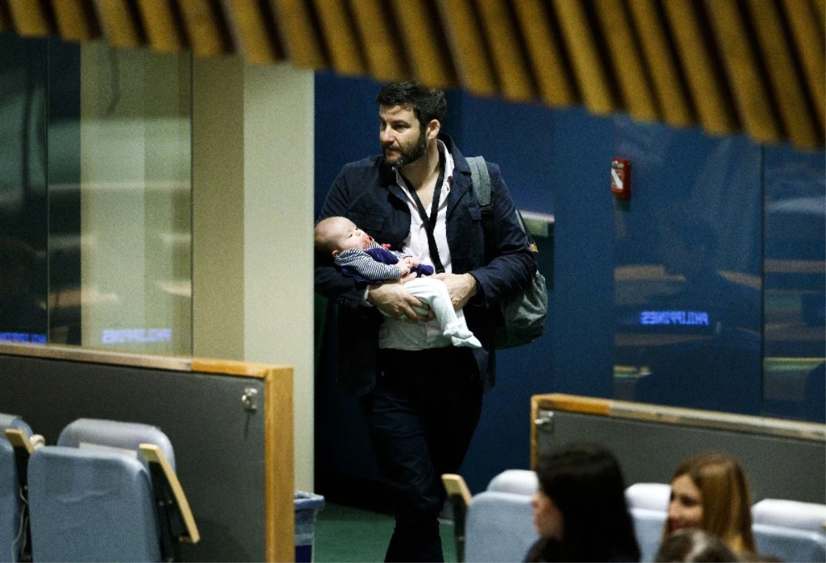 BM Genel Kuruluna Bebeğiyle Katıldı