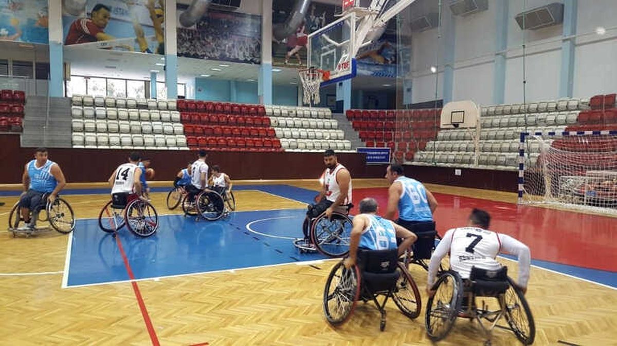 Engelli Basketçiler İzmir\'de Kampa Girdi