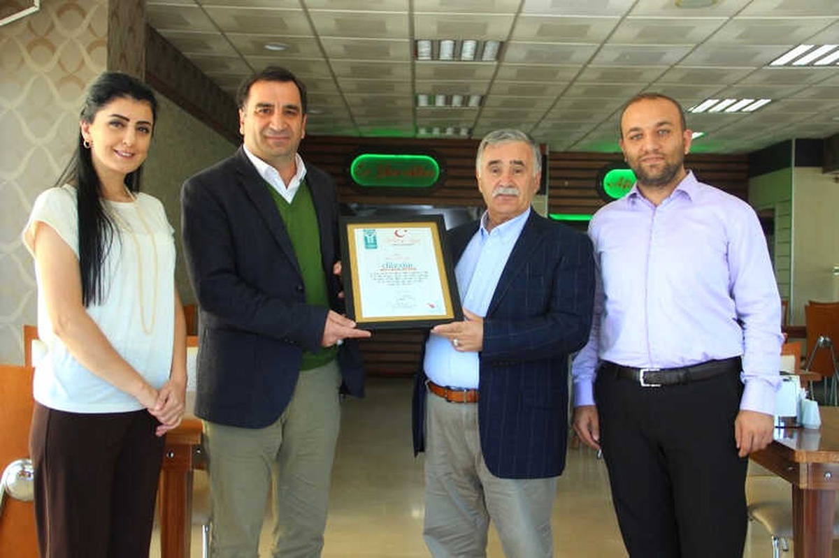 Erzurum Türkiye Dil ve Edebiyat Derneğinden Türkçe İsimli İşletmelere Teşekkür Belgesi