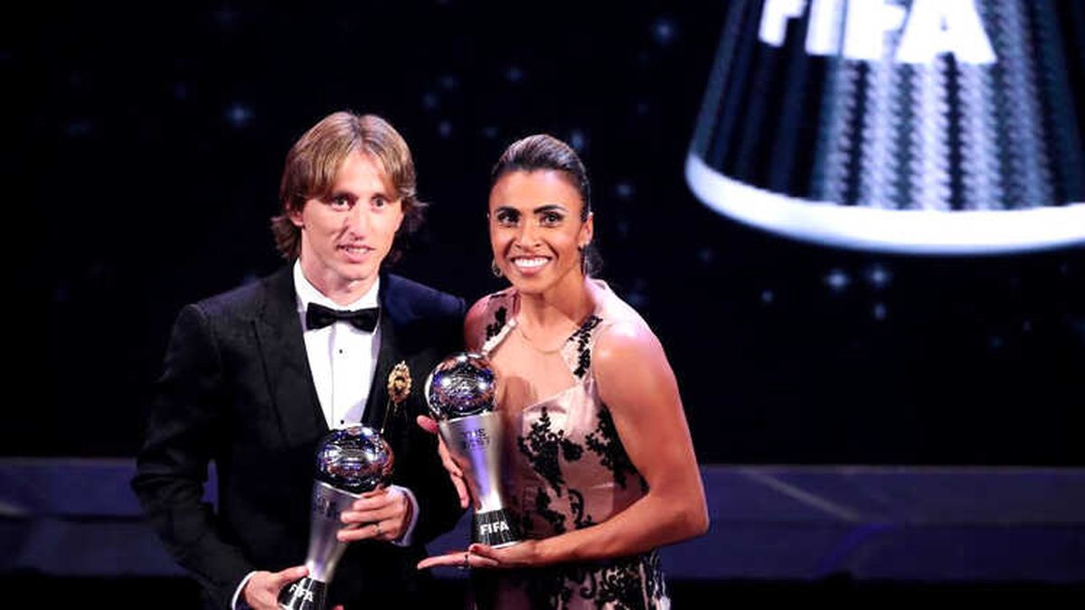 FIFA Ödülleri: Erkeklerde Luka Modric, Kadınlarda Marta Yılın Futbolcusu Seçildi