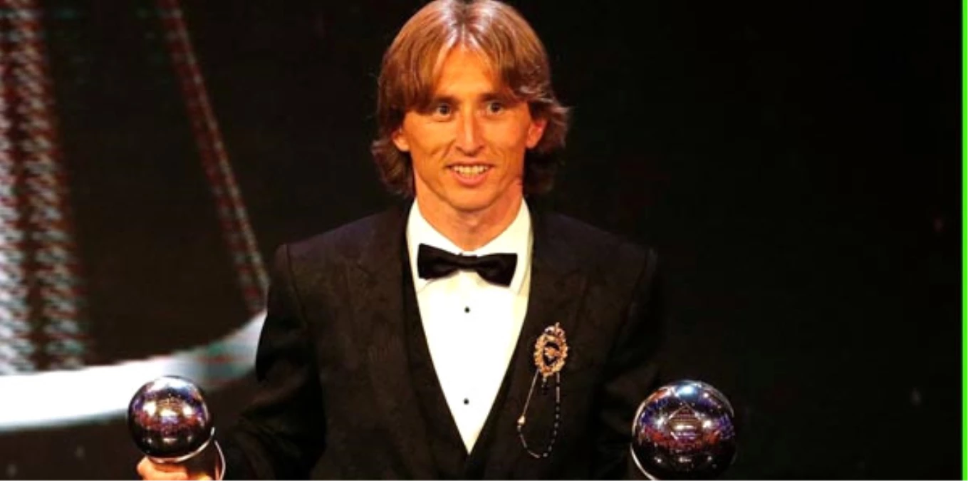 FIFA Yılın En İyi Erkek Futbolcusu Ödülü\'nü Modric Kazandı