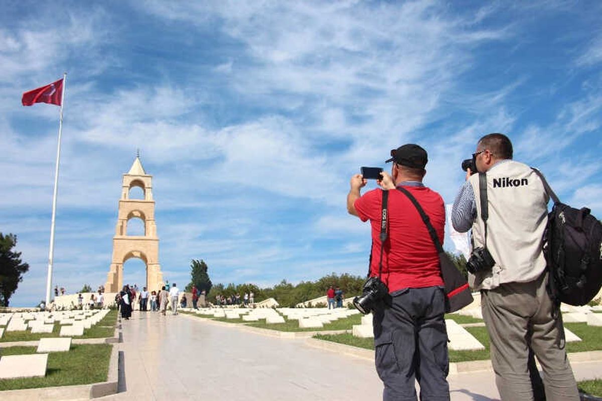Fotoğrafçılar, Çanakkale\'de Ecdatla Buluştu