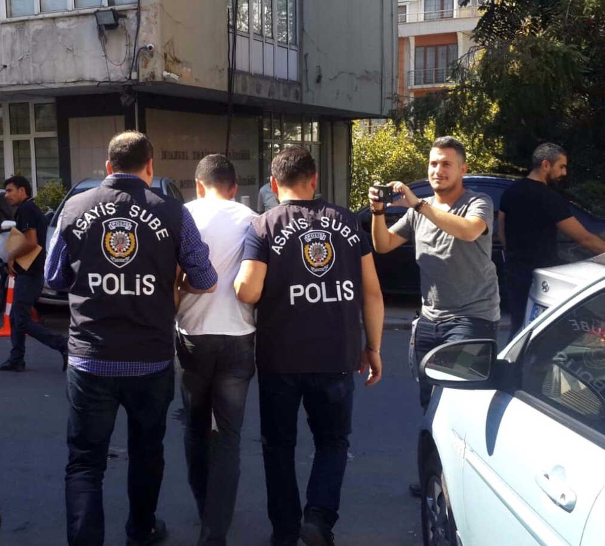 Gayrimenkul Satın Almak İçin Gelen Adam Taksim\'de Kaçırıldı