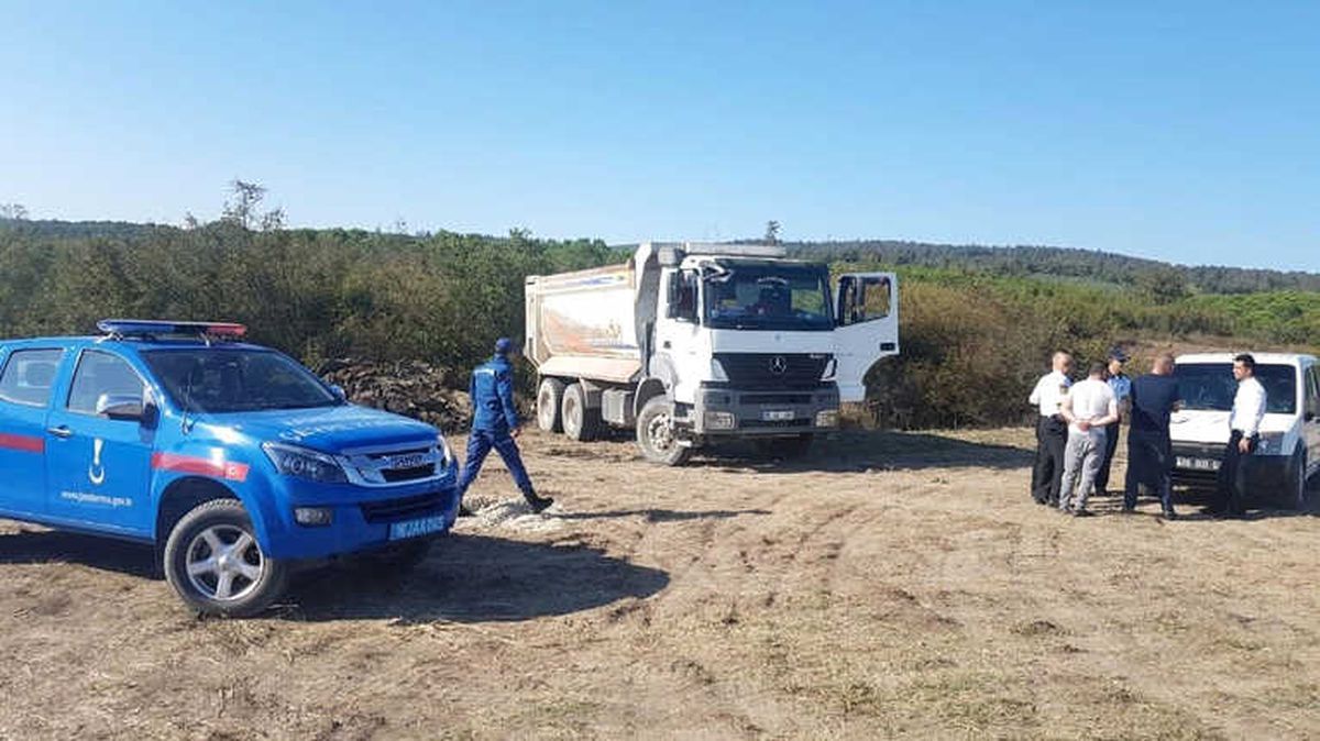 Jandarma Moloz Döken Sürücüyü Suçüstü Yakaladı
