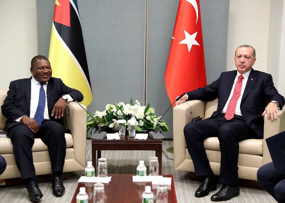 Mozambik Devlet Baskanı Nyusi ile Görüştü