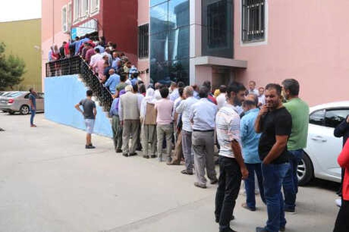 Şanlıurfa\'da 2 Bin Kişilik İşe 32 Bin 597 Başvuru