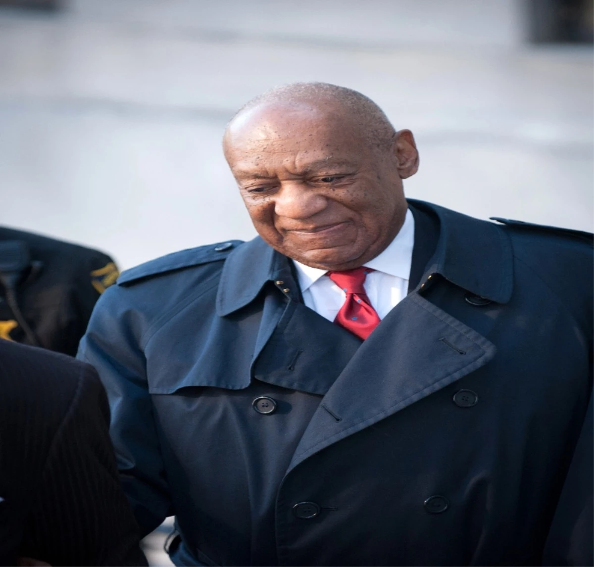 Ünlü Komedyen Bill Cosby\'e Hapis Cezası