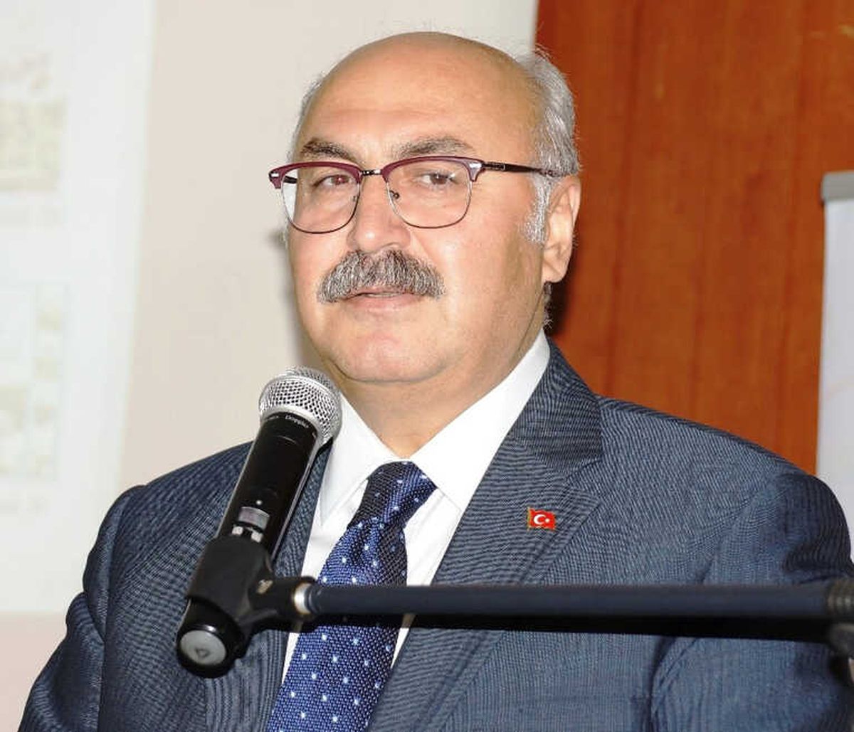 Vali Köşger; "Tarım ile Jeotermali Barıştırıp, Sinerji Yakalamalıyız"