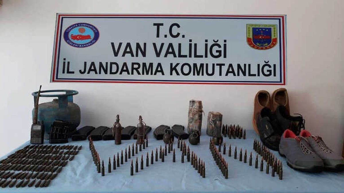 Van\'da Teröristlere Ait Çok Sayıda Mühimmat Ele Geçirildi