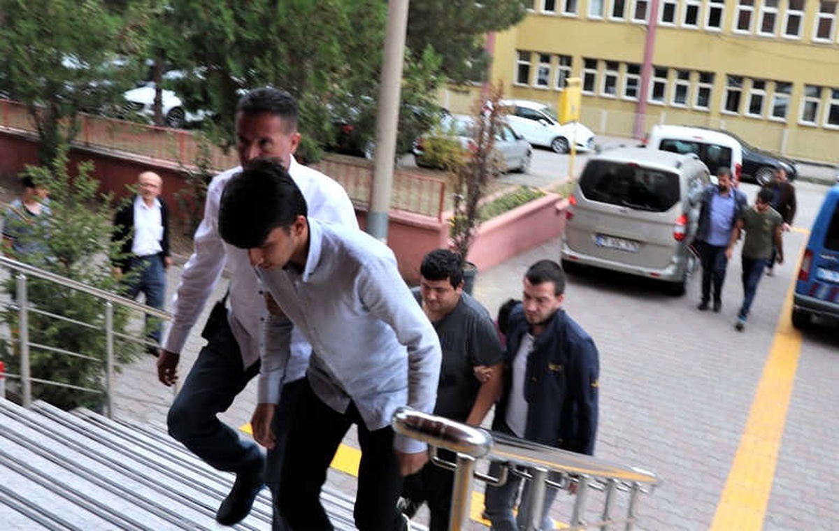 Vinçle Çardak ve Salıncak Çalan 4 Kişi Yakalandı