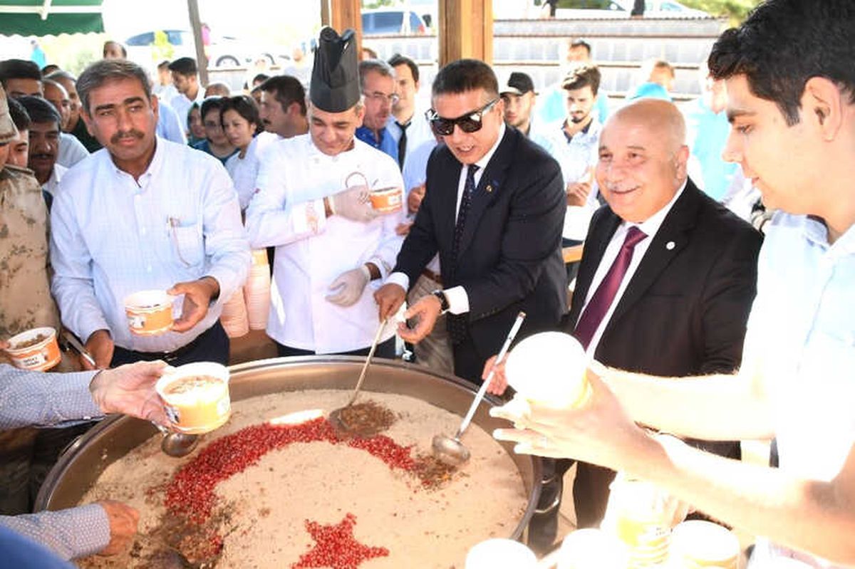 Adıyaman Üniversitesinde Aşure İkramı