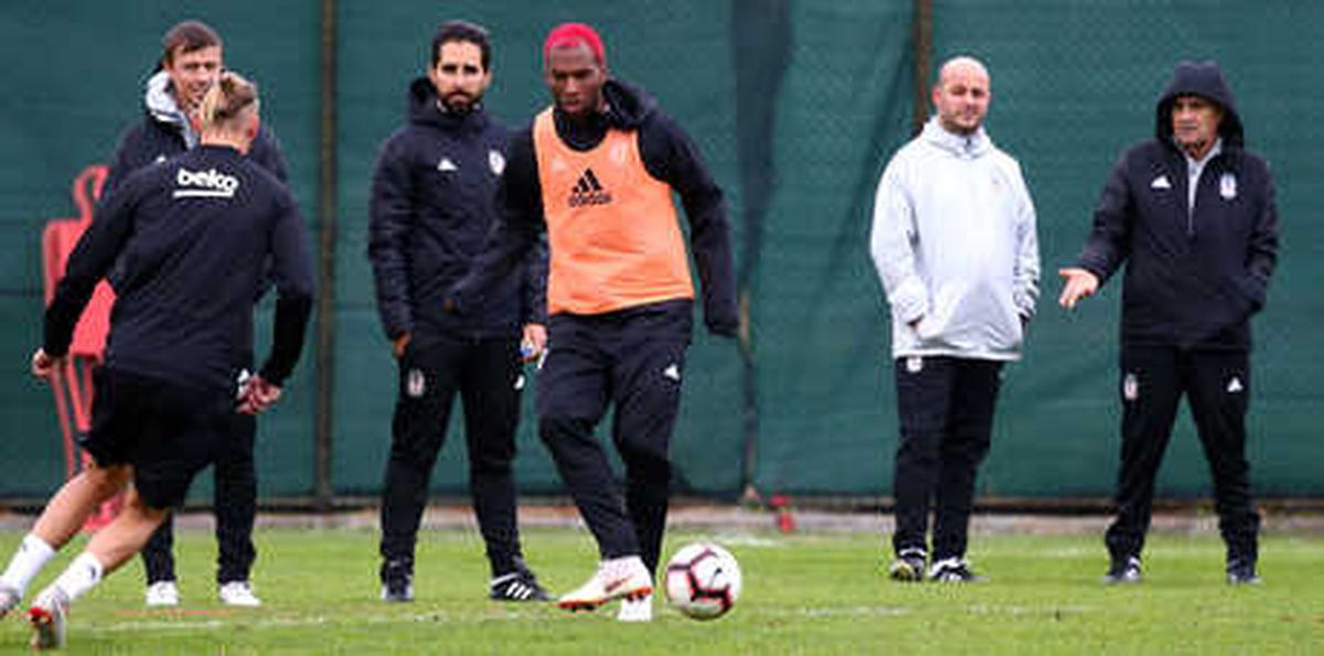 Atiba ve Adriano İdmana Çıkmadı!