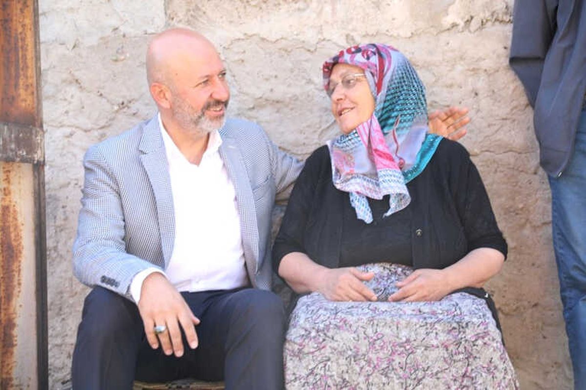 Başkan Çolakbayrakdar\'dan Uğurevler\'e Müjdeli Haber