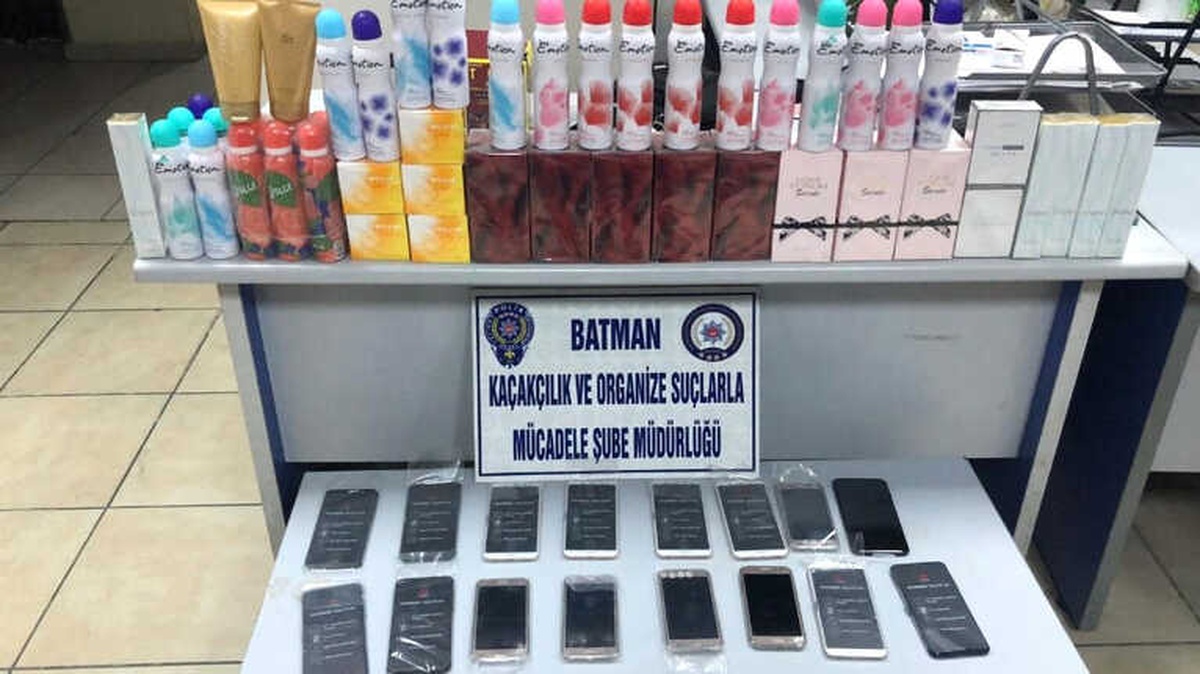 Batman\'da Gümrük Kaçağı Kozmetik Ürünleri Ele Geçirildi