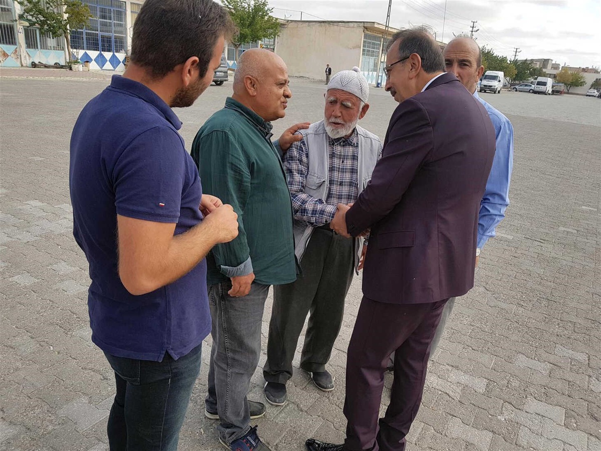 Belediye Başkanı Seçen, Zahire Pazarı Esnafı İle Kahvaltıda Buluştu