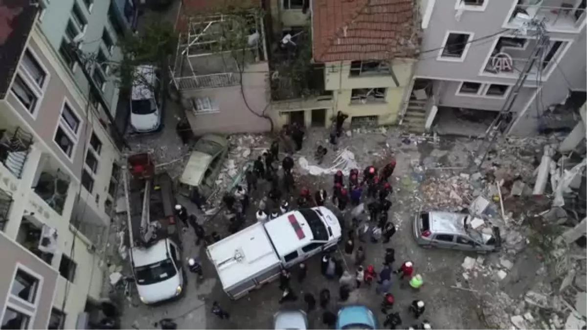 Bir Binada Patlama Sonucu Çıkan Yangın Kontrol Altına Alındı - Havadan Görüntüler