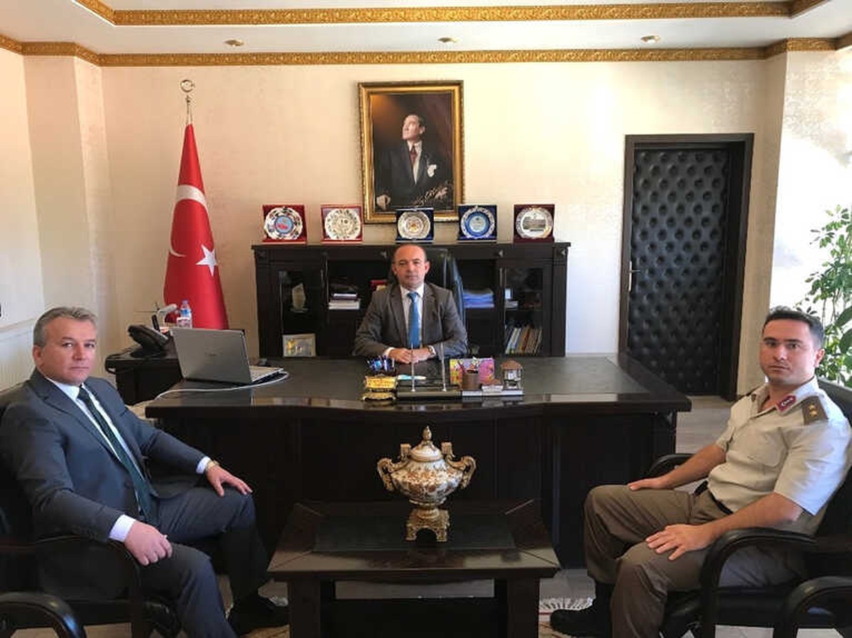 Burhaniye\'de Üniversitenin Güvenliği Masaya Yatırıldı