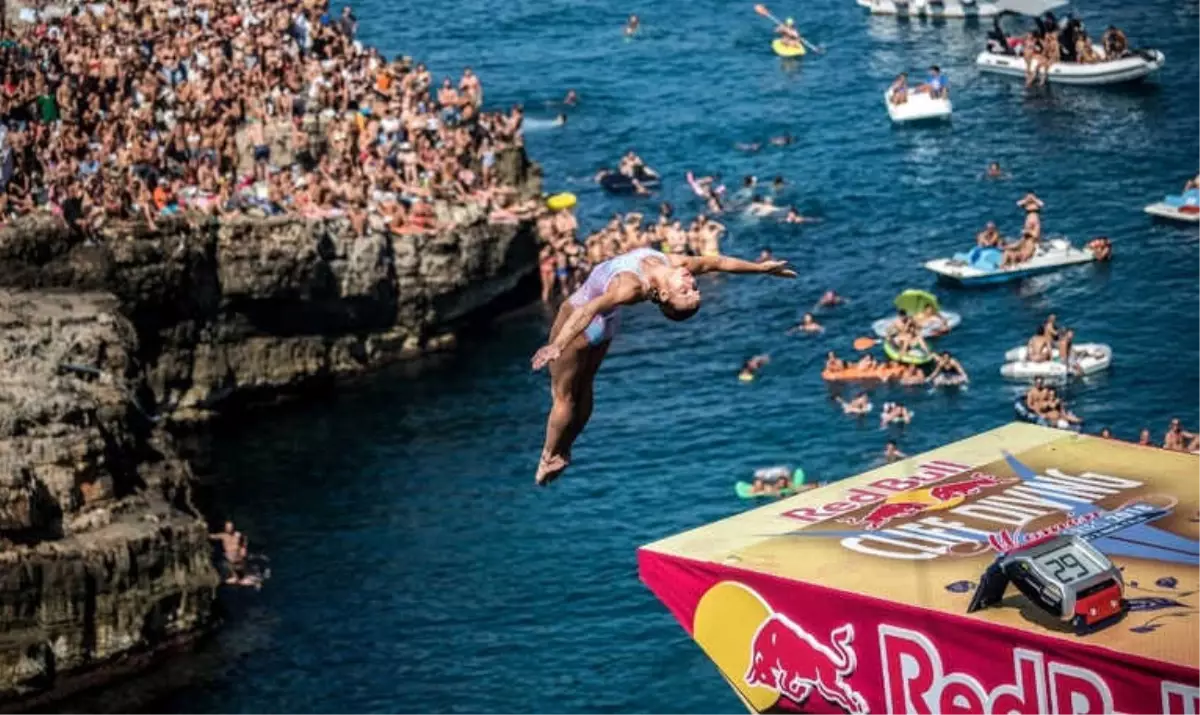 Cliff Diving\'de Sezon Sona Erdi