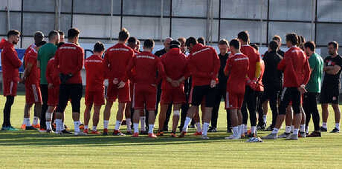 Demir Grup Sivasspor 3 Eksikle Çalıştı!