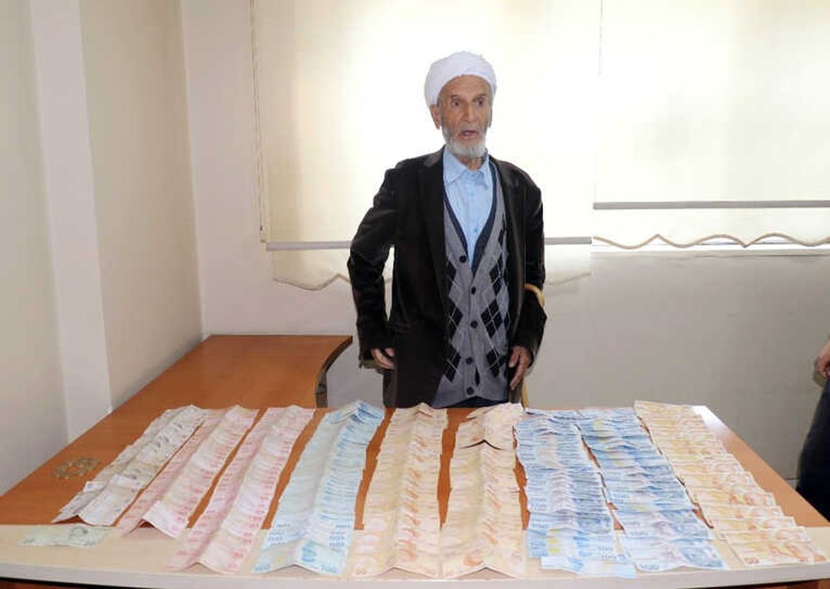 Diyarbakır\'da Bir Dilencinin Üzerinden 7 Bin Lira Çıktı