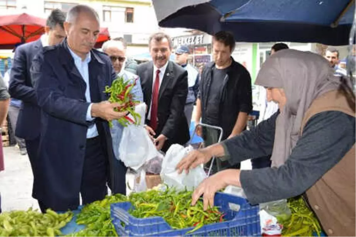 Efkan Ala, Pazarda Alışveriş Yaptı