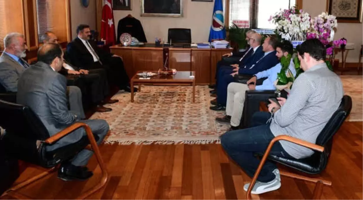 Eskişehir Milletvekili Sazak\'tan, Rektör Prof. Dr. Çomaklı\'ya Ziyaret