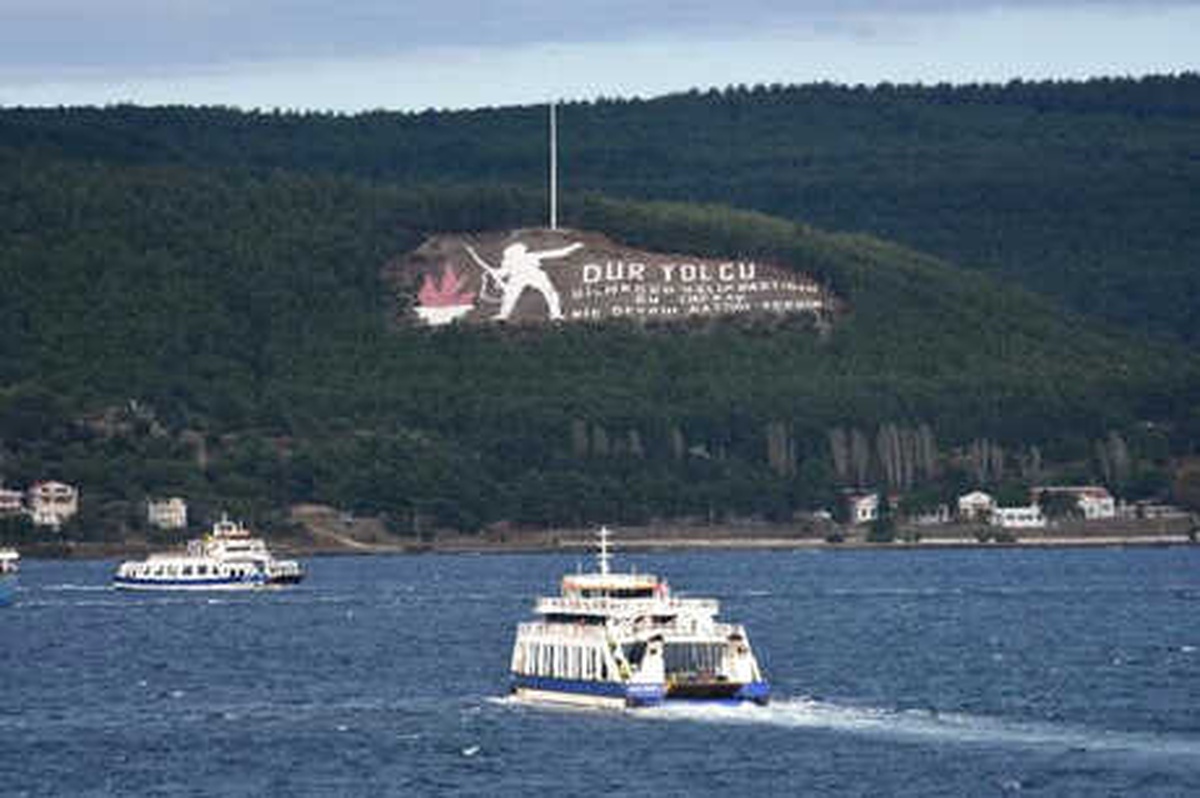 Gökçeada Feribot Seferlerine \'Fırtına\' Engeli