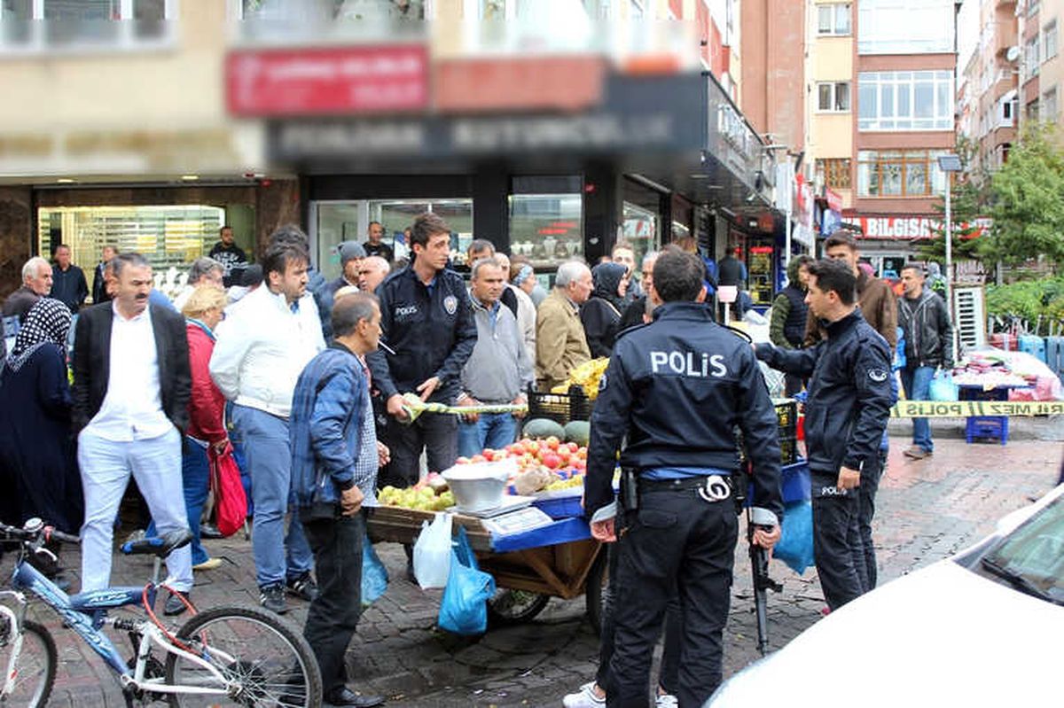 İstanbul\'da Sokak Ortasında Dehşet