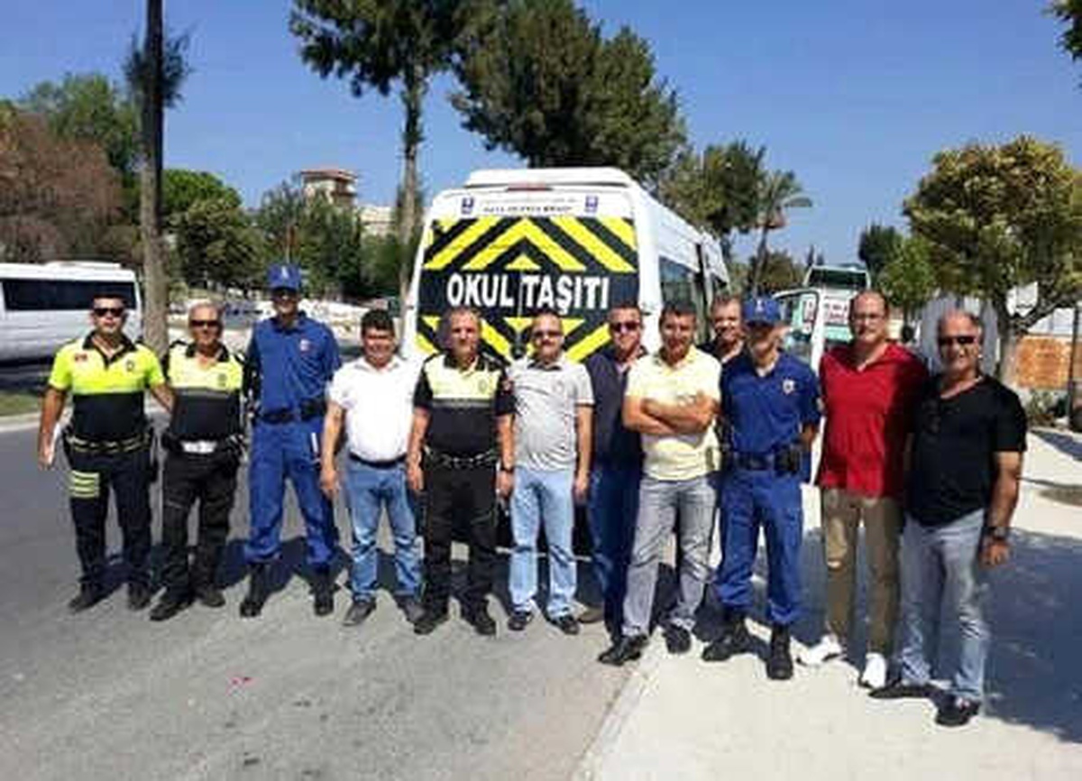 Kuşadası\'nda Okul Servislerine Sıkı Denetim