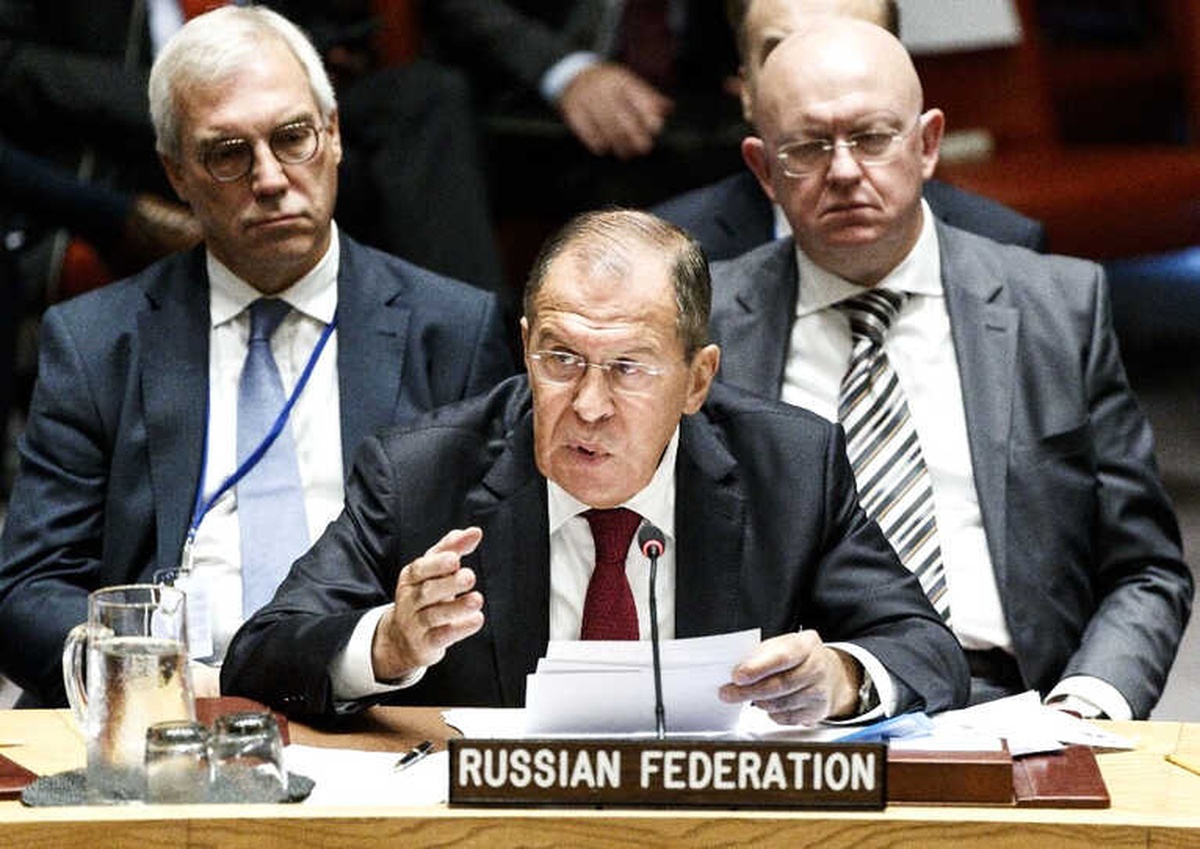 Lavrov: "Suriye, Tüm Kimyasal Silahlarını Yok Etti"