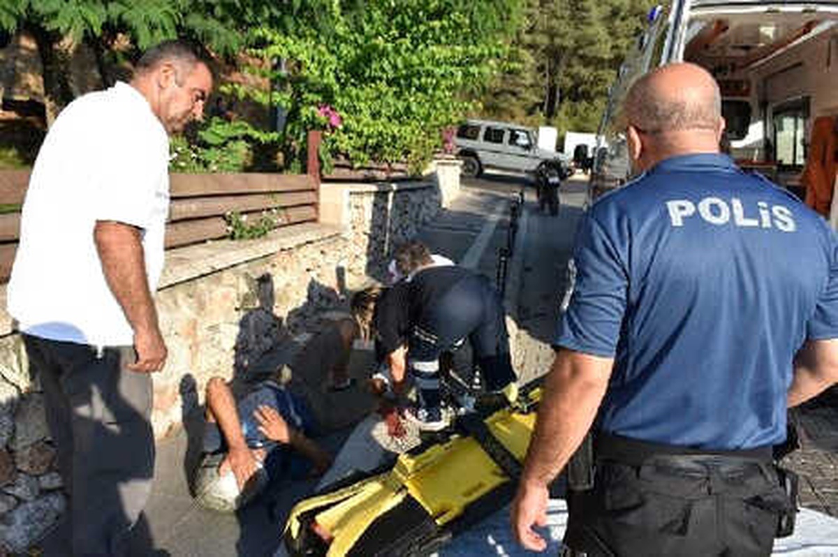 Motosiklet Sürücüsünün Hayatını Kaskı Kurtardı