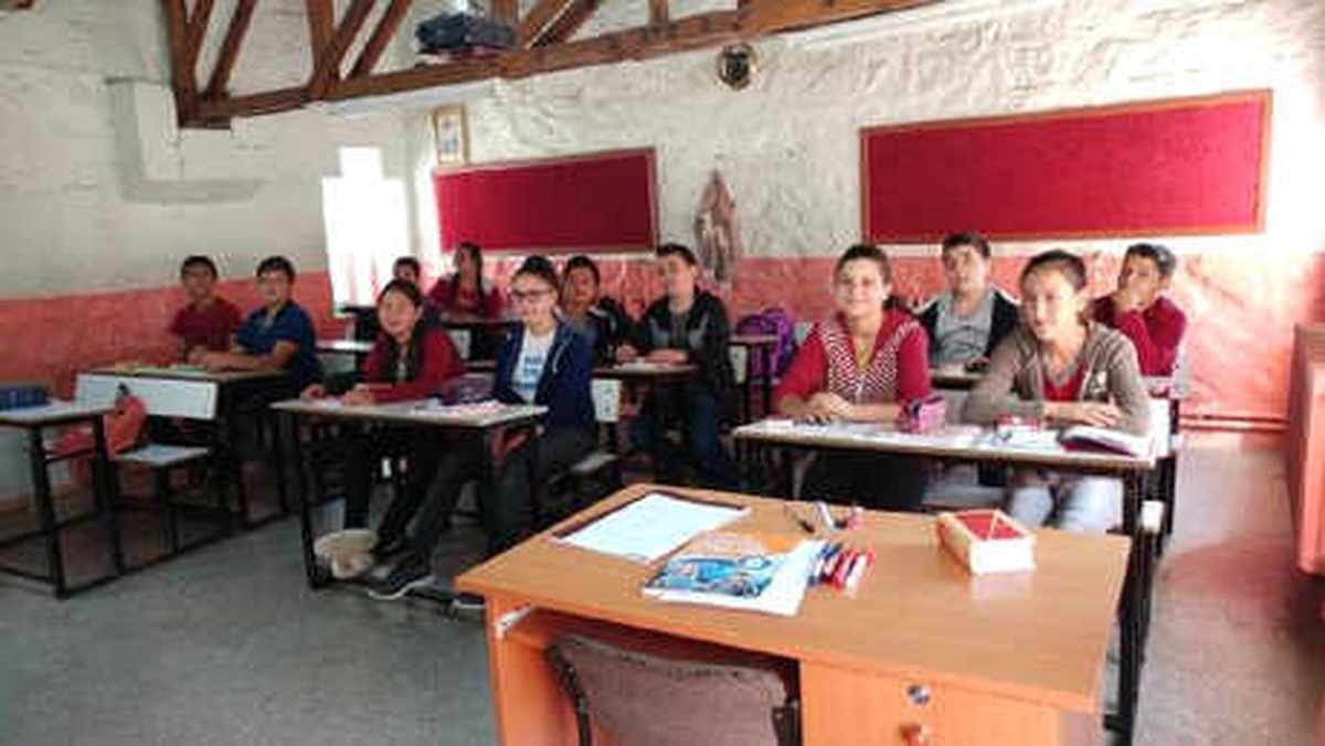 Öğrencilerin \'Kapatılacak\' Diye Ağladığı Okulda, Eğitim Devam Edecek