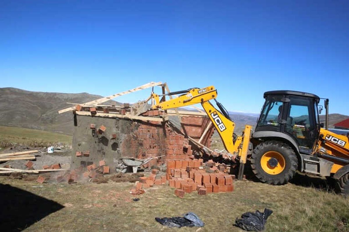 Ordu Yaylalarında 47 Kaçak Yapı Yıkıldı