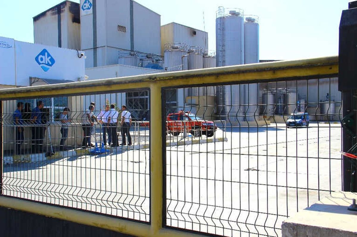 Ortaklar Osb\'deki Fabrika Yangınıyla İlgili İnceleme Başlatıldı