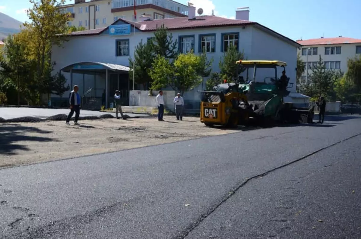 Palandöken Belediyesi Okul Bahçelerine El Attı