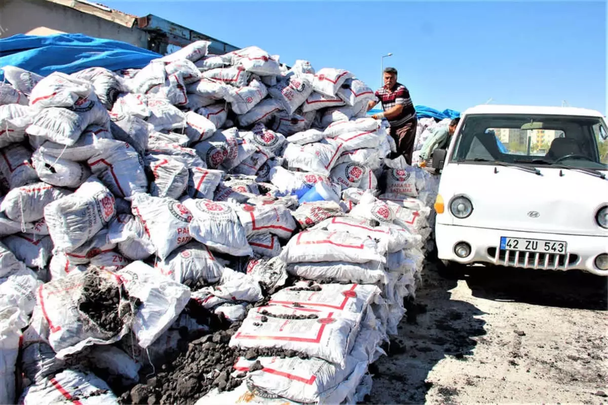 Seydişehir\'de Bin 200 Aileye Kömür Yardımı