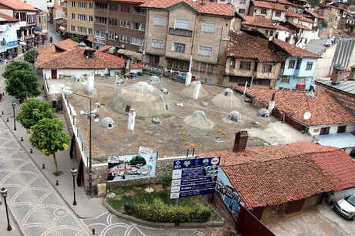 Tarihi Pervane Hamamı 750 Yıldır Hizmet Veriyor