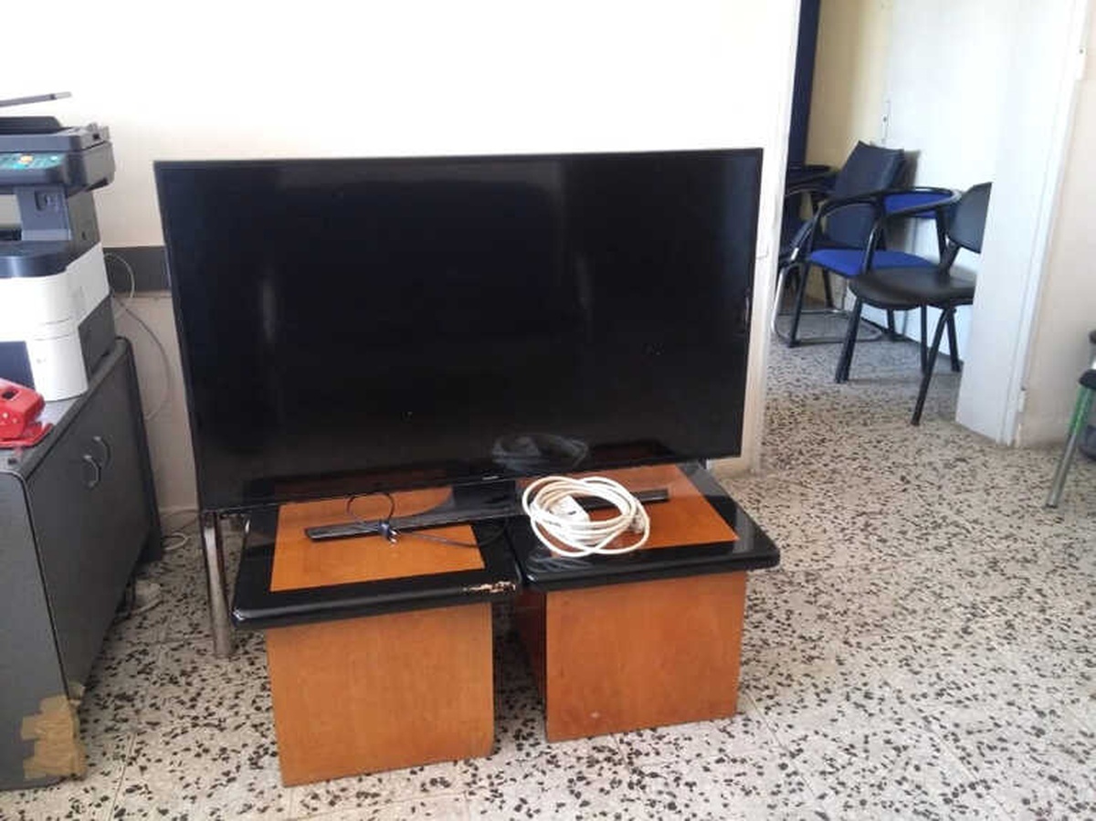 Televizyon Hırsızları Önce Kameraya Sonra Polise Yakalandı