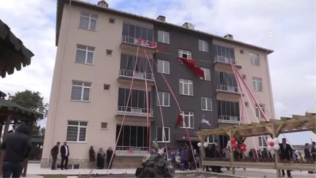 Toplum Vicdanı Bizim İçin Vazgeçilmez Bir Değerdir"