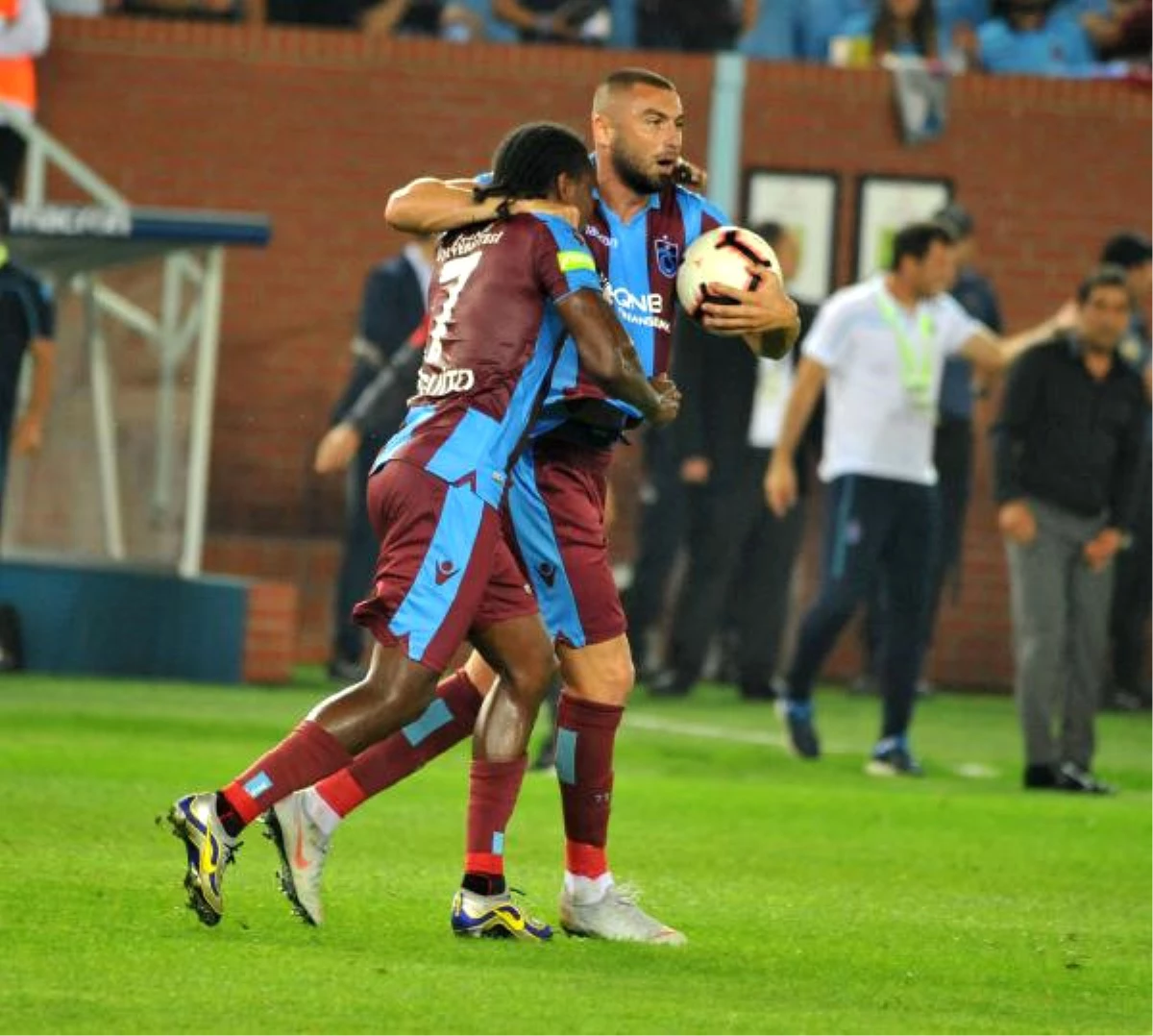 Trabzonspor\'un Forvet Hattında Rekabet Arttı