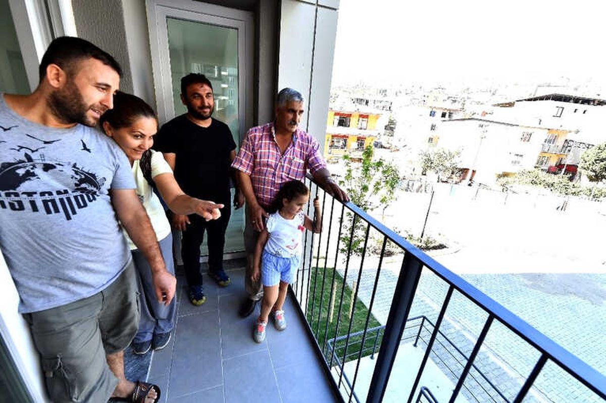 Uzundere\'deki Kentsel Dönüşümde İlk Konutlar Teslim Ediliyor