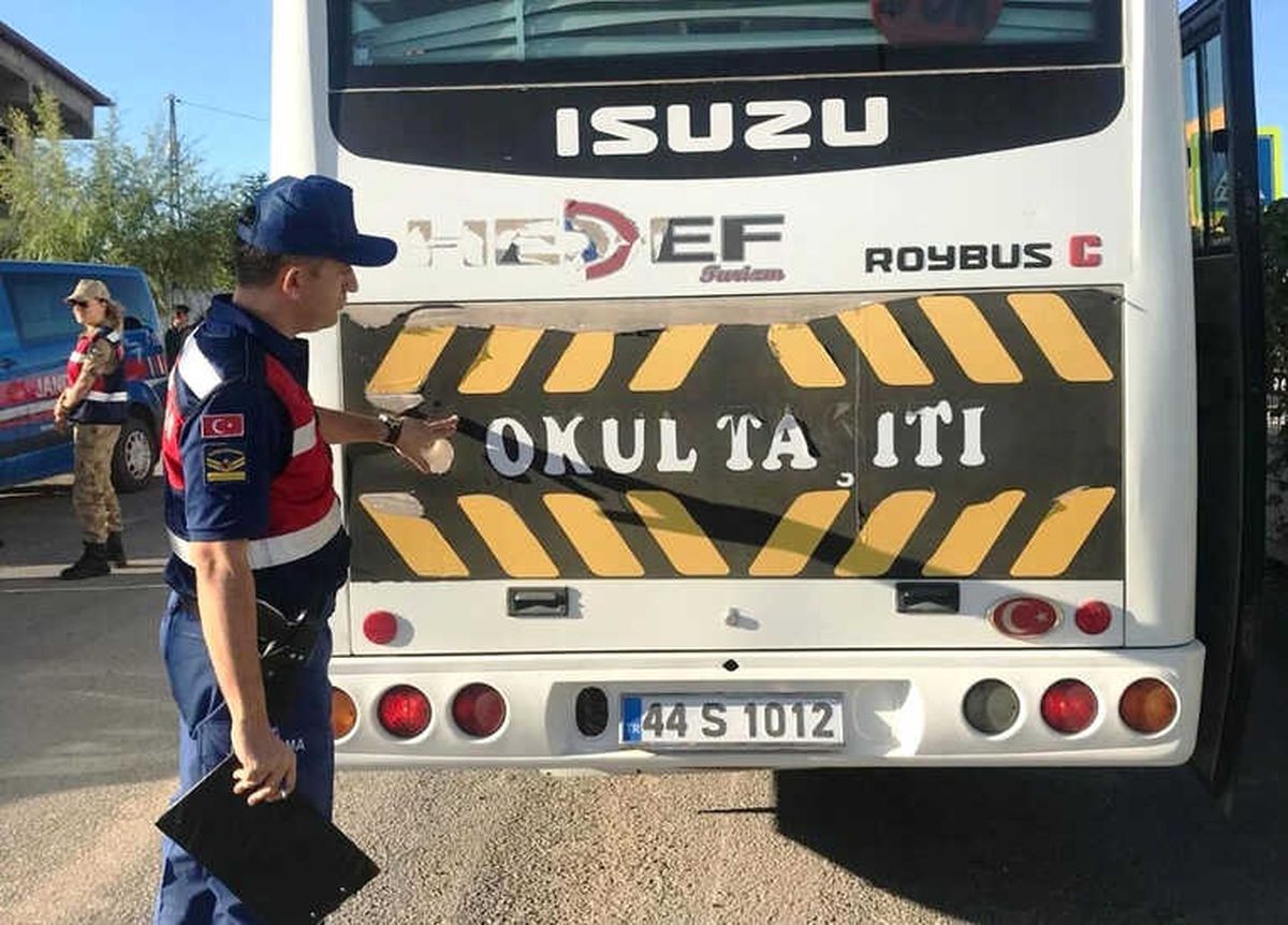 Yeşilyurt\'ta Okul Servislerine Denetleme