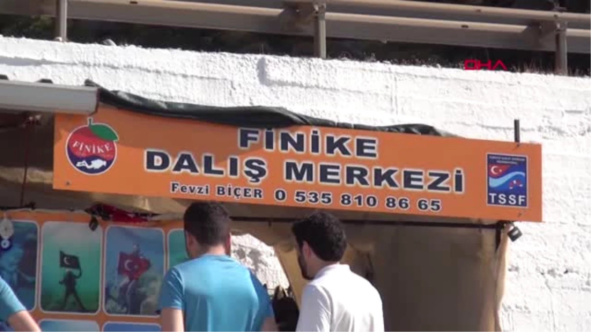 Antalya Finike\'de Turistlere Dalış Eğitimi