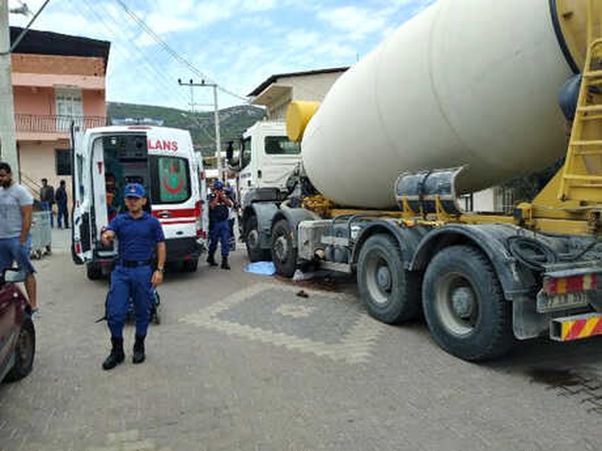Beton Mikserinin Çarptığı Kadın Öldü